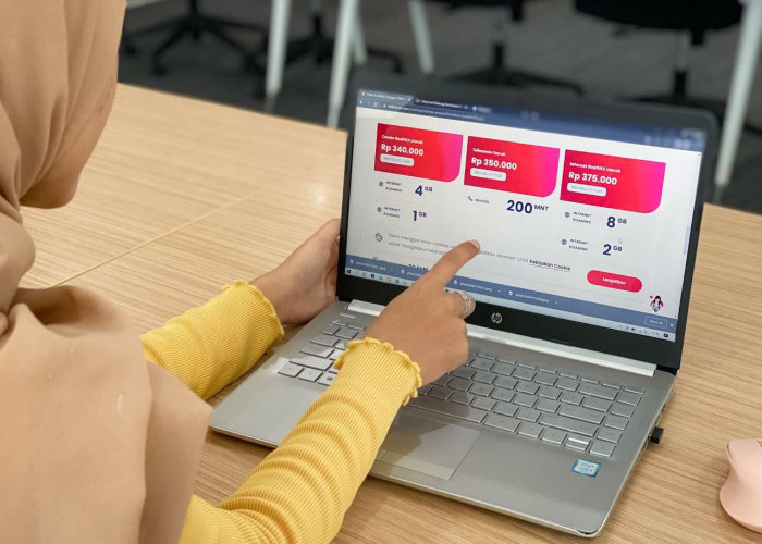 Permudah Komunikasi dan Silaturahmi Saat Umroh, Telkomsel Hadirkan Paket RoaMAX Umroh