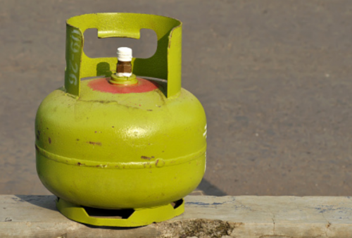 Warga Kampung Negeri Batin Keluhkan Volume Gas Elpiji 3 Kg Hanya Separo Dari Takaran