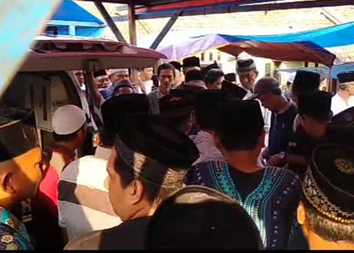 Jenazah Hermansyah Korban Lakalantas di Tol JTTS Tiba Dirumah, Diwarnai Isak Tangis