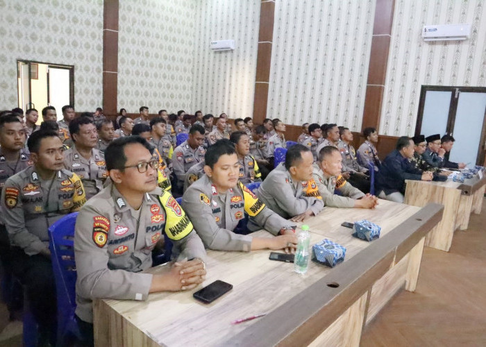 Jelang Pilkakam Serentak dan Pemilu 2024, Bhabinkamtibmas Tulang Bawang Dibekali Ilmu