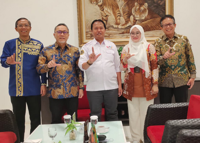 Temui Mendag Zulkifli Hasan, Pj. Bupati Lampung Barat Harapkan Pengembangan Program SRG untuk Kopi Robusta 