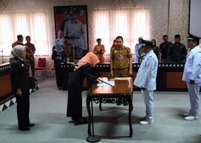 Masyarakat Pertanyakan Pelepasan Palang Portal Jalan di Tiyuh Margomulyo