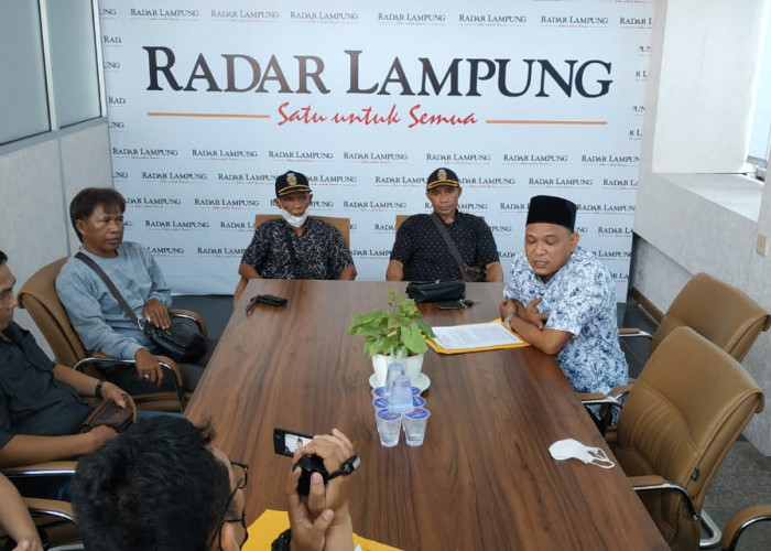 Masuk HGU, Masyarakat Buay Mencurung Minta Tanah Adat Dikembalikan