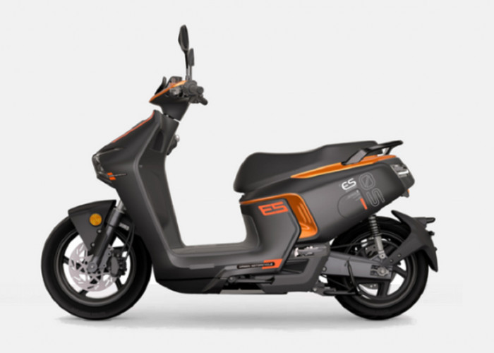 Cocok untuk Perjalanan Santai! Motor Listrik Vespa dari CSC Motorcycles, CSC ES5