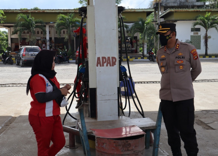 Kapolres Way Kanan Pantau Langsung Pendistribusain BBM di 5 SPBU