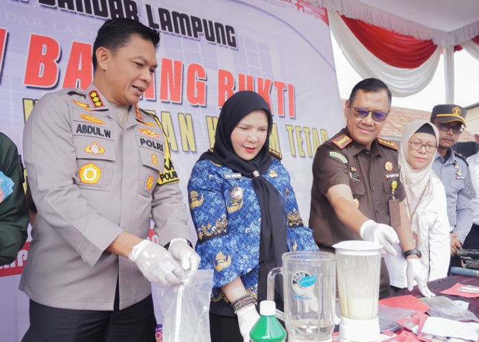 Kejari Bandar Lampung Musnahkan Barang Bukti 361 Perkara, Ada Sabu hingga Kosmetik