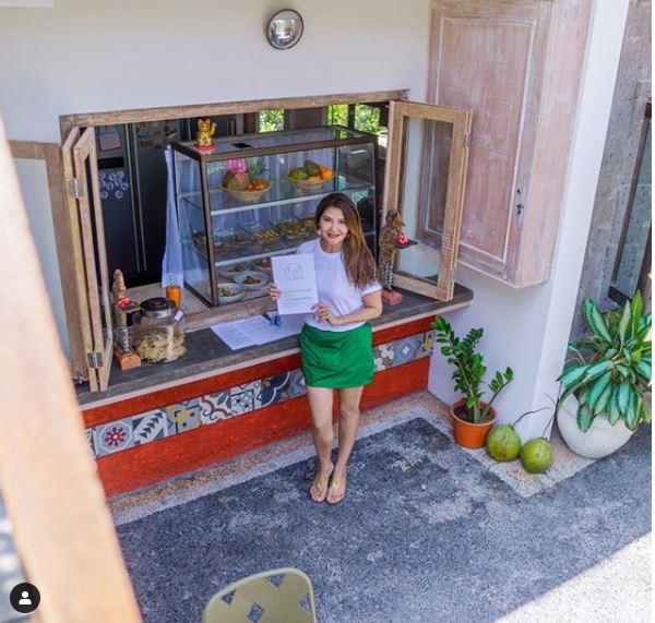 Yuk Intip 7 Seleb Buka Warteg untuk Ladang Bisnis