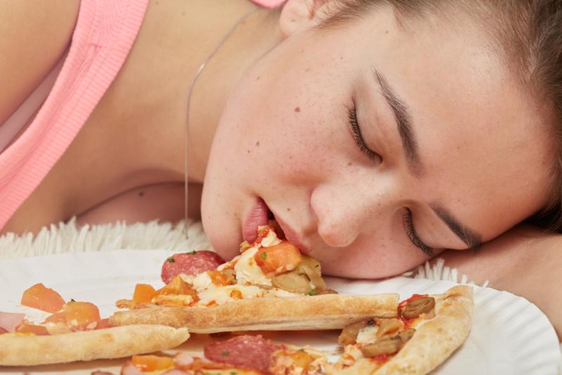 Mengantuk Setelah Makan? Awas Food Coma!