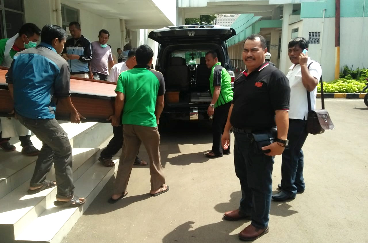 Jenazah H. Ilyasa Dibawa ke Pringsewu