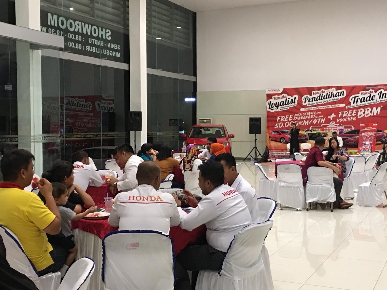 Beli Mobil Honda, Dapat Logam Mulia