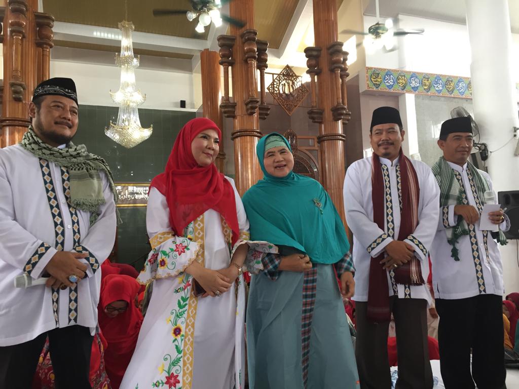 Tablig Akbar Majelis Taklim Rachmat Hidayat Hadirkan Mamah Dedeh