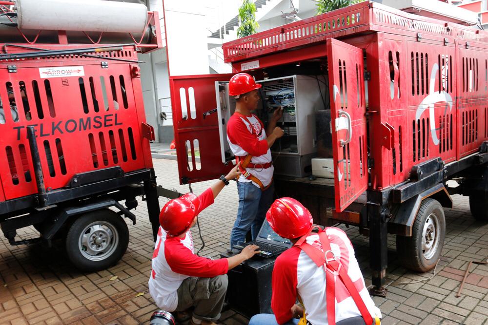 Telkomsel Tata Ulang Pita Frekuensi 800 MHz dan 900 MHz