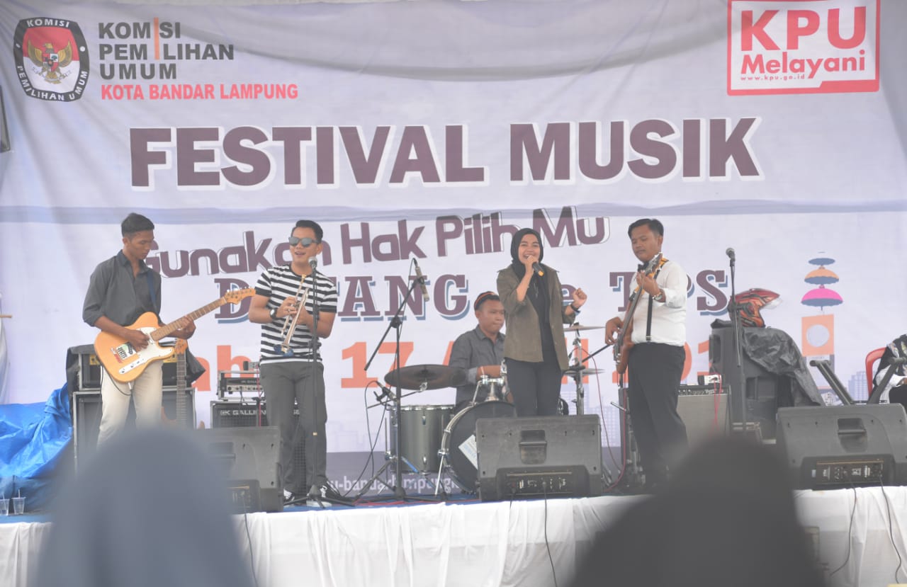 Gaet Suara Pemilih Milenial Lewat Konser Musik