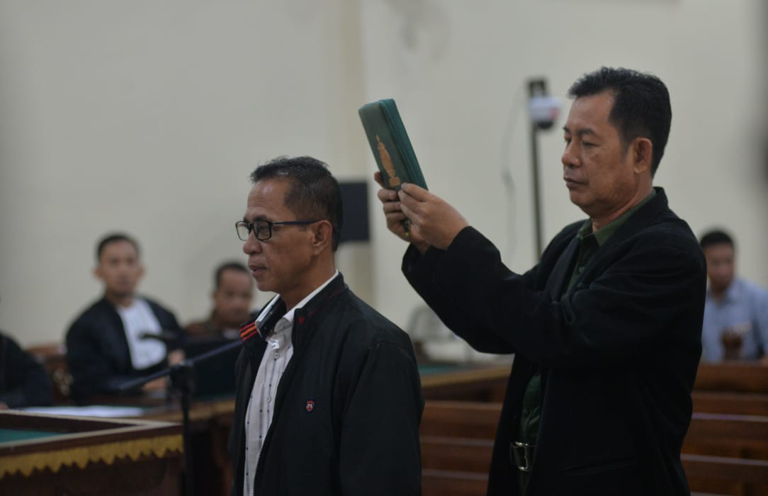 Belasan Honorer Pemkab Mesuji Jenguk Khamami