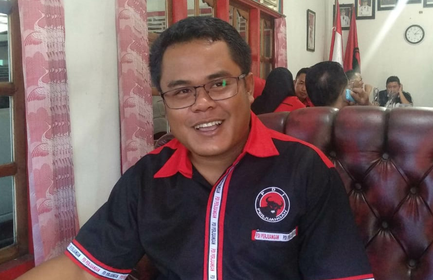 Ketua Dewan, Bupati, Mantan Bupati dan Ketua Ormas Daftar Penjaringan Kada PDIP Pesawaran