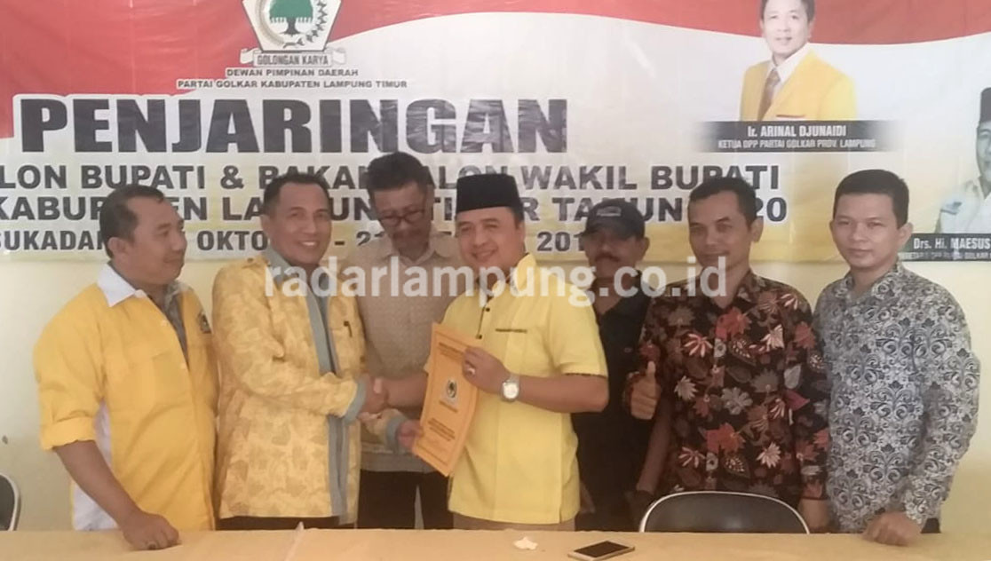 Anggota Dewan Empat Periode Ambil Berkas Balon Wabup di Golkar Lamtim