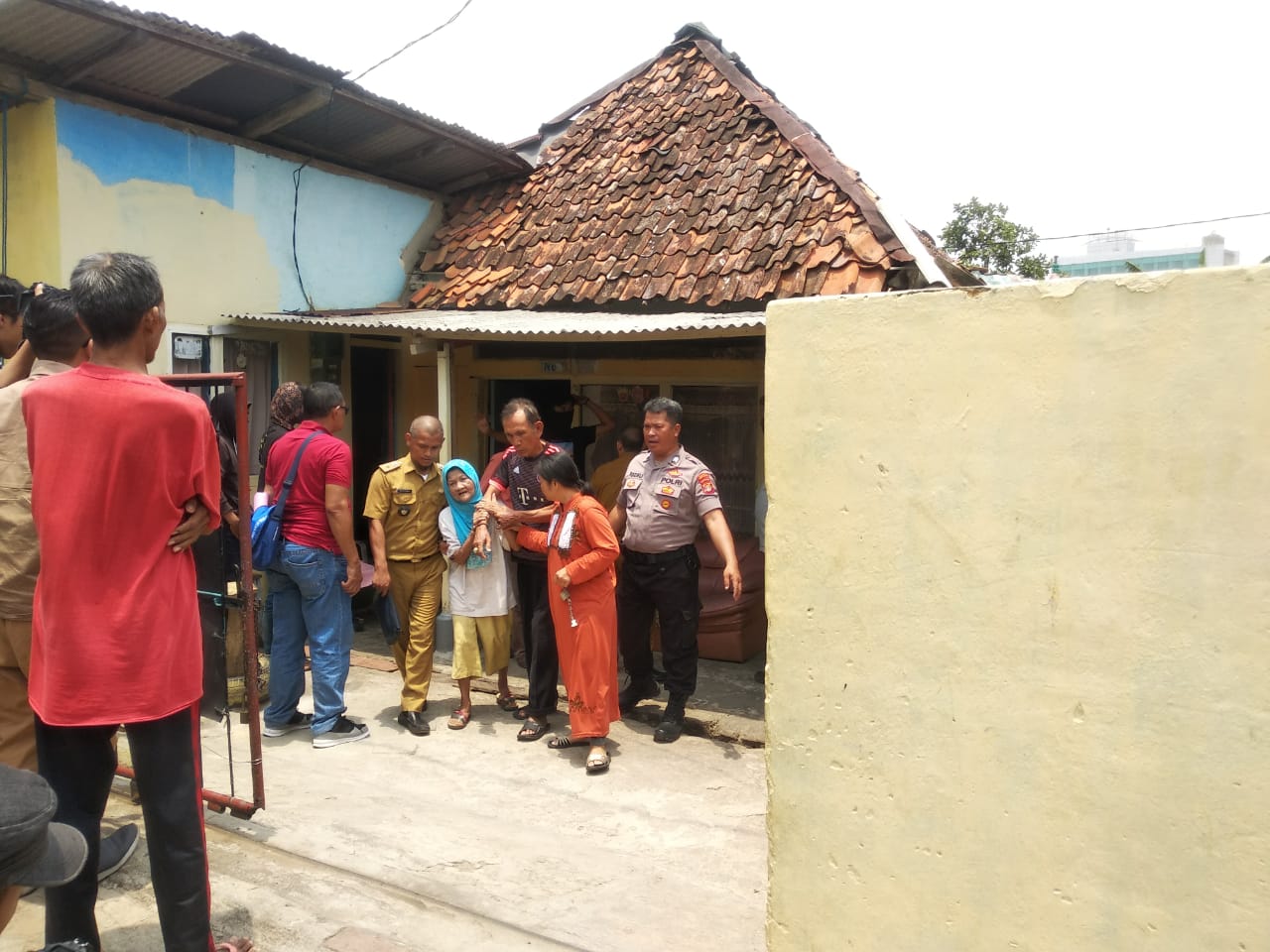 Usai Geledah Rumah SRF, Densus 88 Bergerak ke Rumah YD Terduga Teroris Lainnya