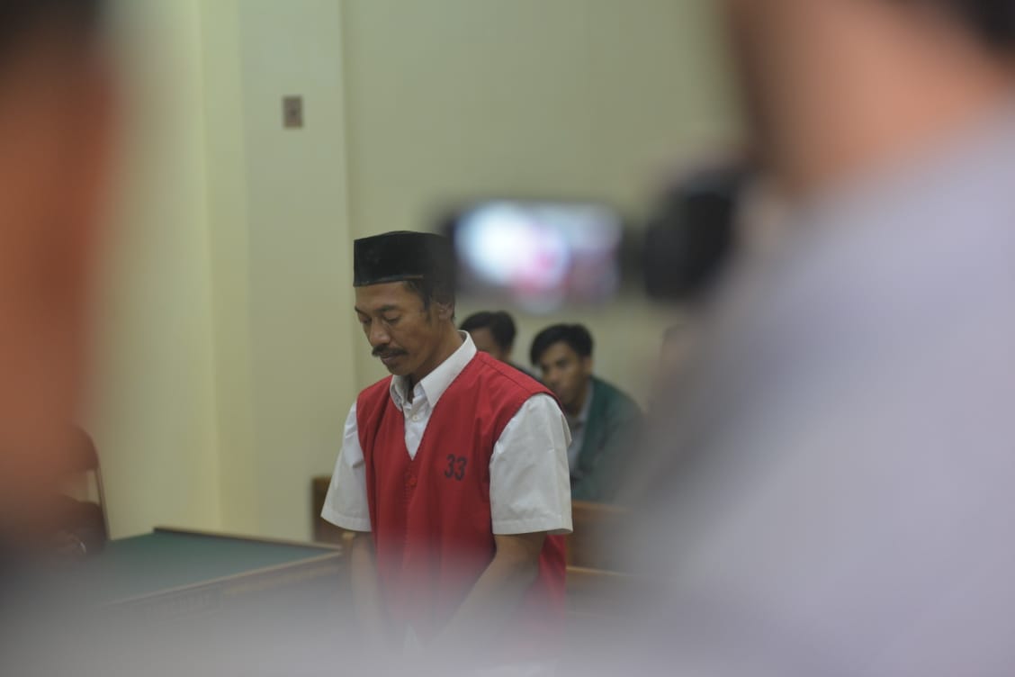 Terbukti Bunuh Kekasih Mantan Istri, Tukang Kupas Jengkol Ini Divonis 18 Tahun Penjara