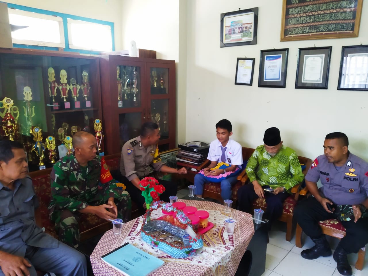 Ada Siswa Berselisih Paham, Ini yang Dilakukan Babinsa Rawa Laut
