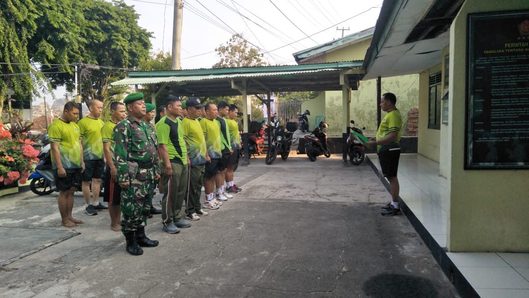 Koramil 410.05/TKP Isi Apel Pagi Dengan Senam dan Bersih-bersih Pangkalan