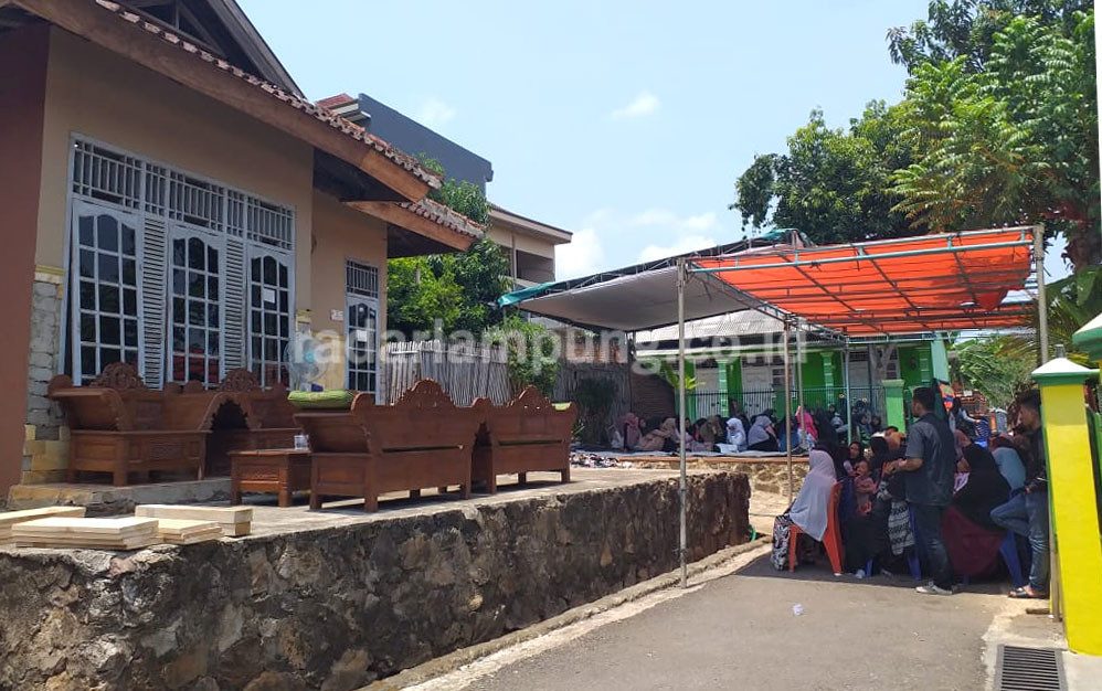 Sosok Mahasiwa Mandiri Itu Pergi  