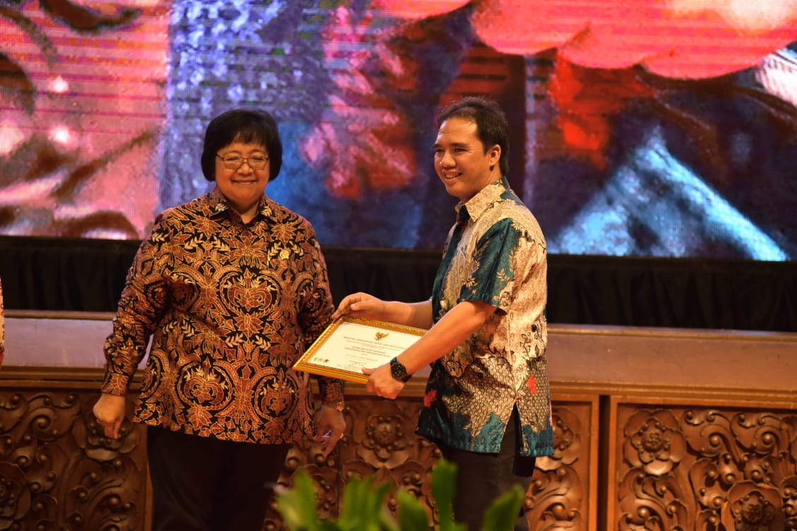Ikut Turunkan Efek GRK, PT GGP Raih Penghargaan dari Kementerian LHK