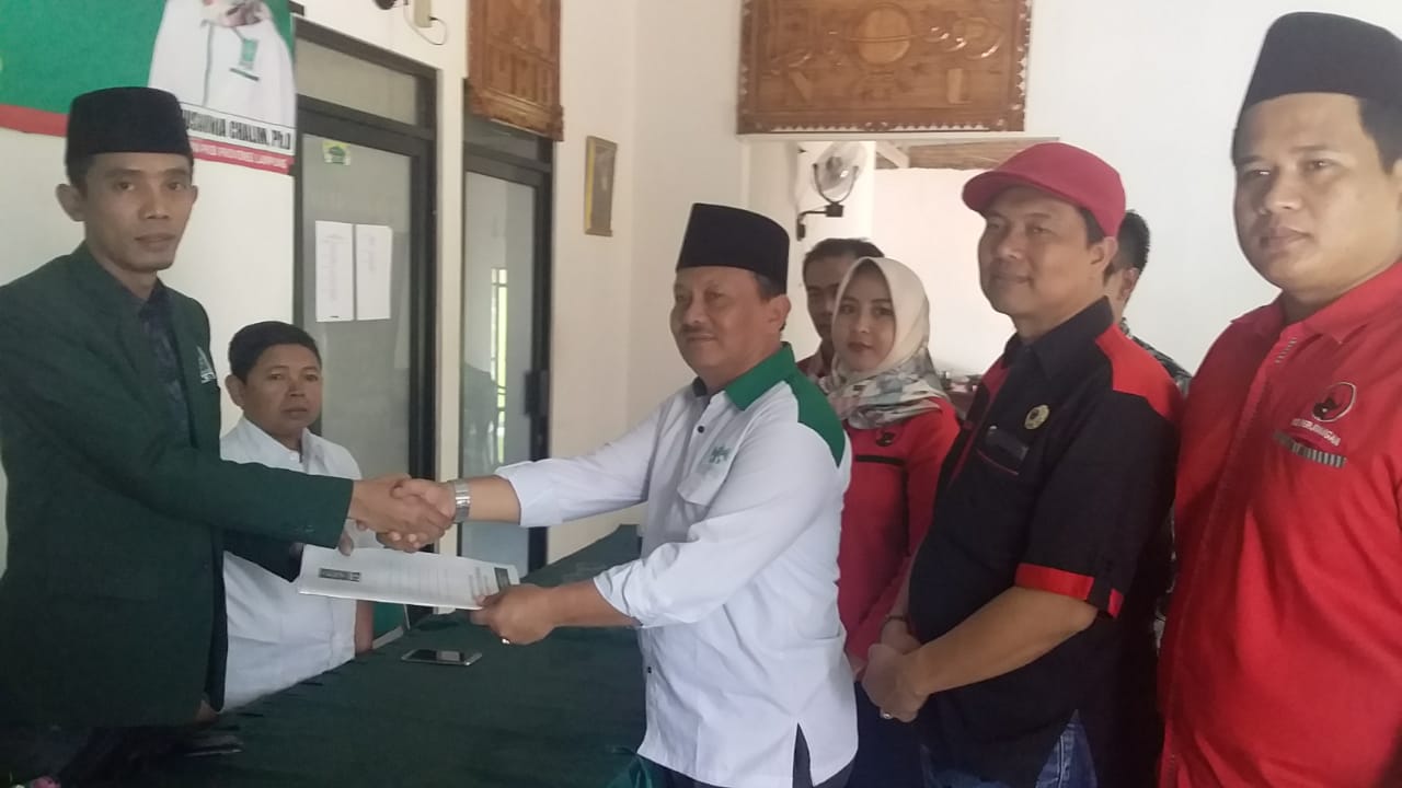 Djoko Pramono Kembalikan Berkas Wabup di PKB Lamtim