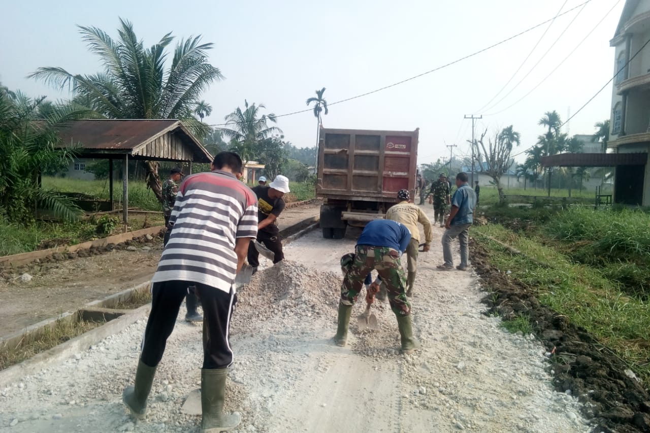 Top ! Jalan Mulus di Lokasi Sasaran Satgas TMMD ke 106 Kodim 0314/Inhil