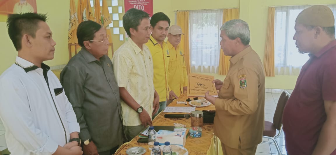Kembalikan Berkas ke Partai Golkar, Ini Kesamaan Nessy dan Loekman
