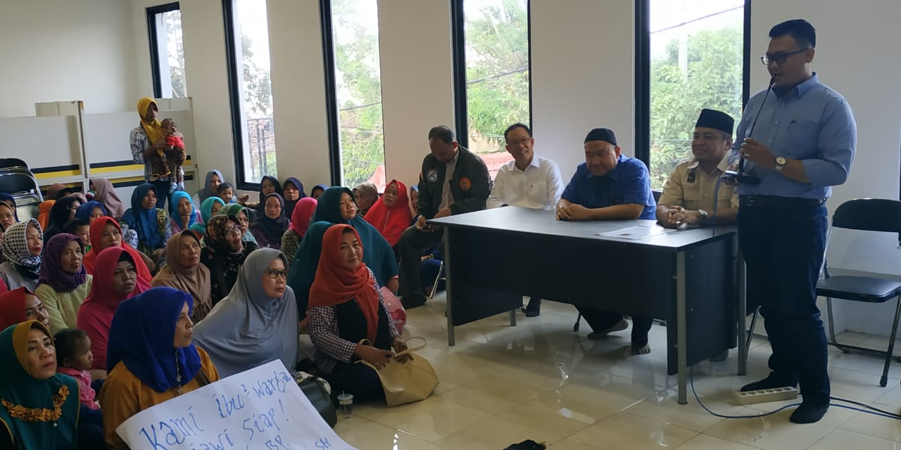 Dikawal Emak-Emak, Bang Nafi Sambangi Kantor DPD PKS Bandarlampung