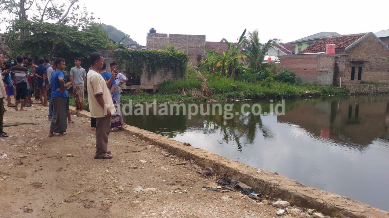 Terjebak Lumpur, Bocah SD Tewas Tenggelam