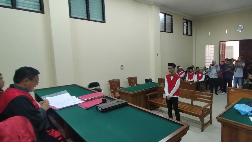 Edarkan Sabu, Pria Ini Mewek Setelah Dituntut 9 Tahun Penjara