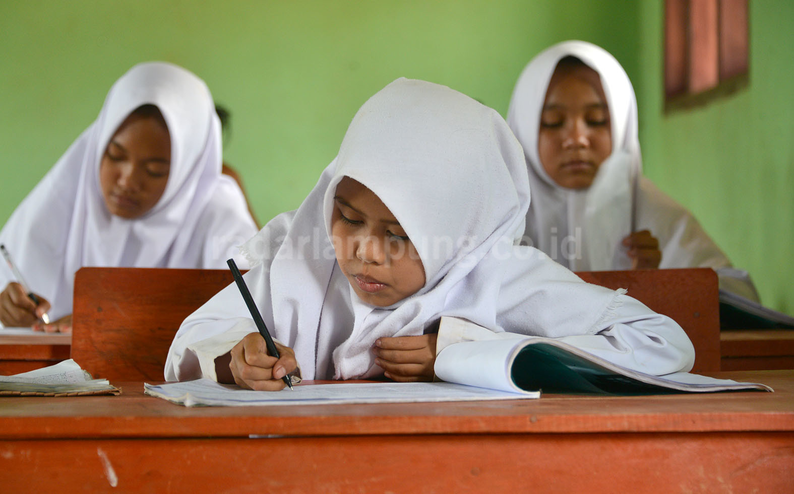 Bermunculan Keinginan Belajar Tatap Muka, Pemkab Lamteng Tak Mau Ambil Risiko