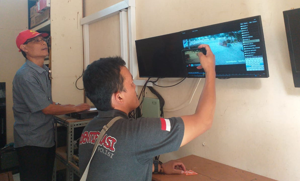 Bandit Beraksi, Dua Motor Matic Raib