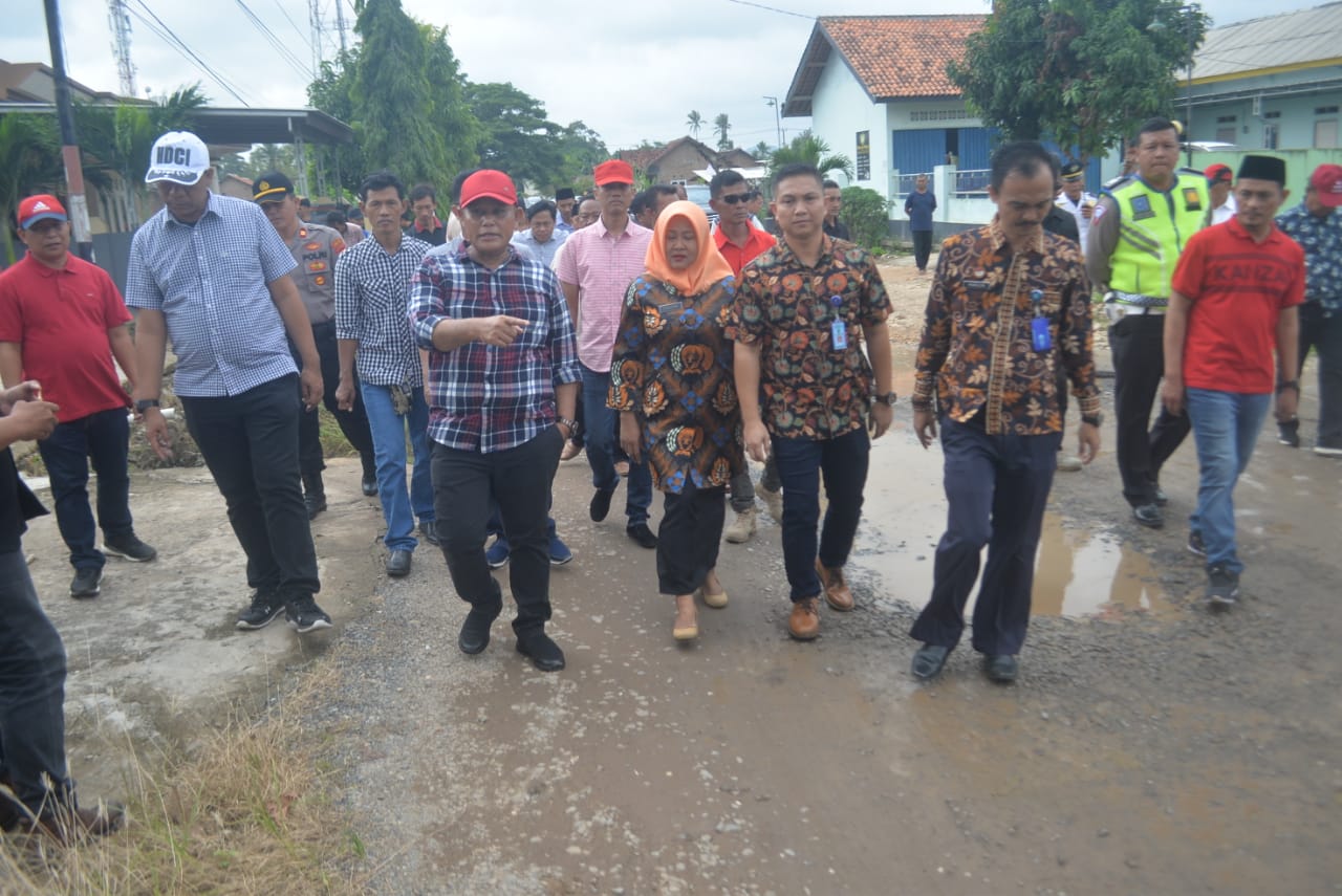 Horee... Sebentar Lagi Jalan Wayhui Mulus dan Terang