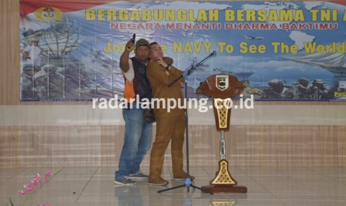 Bupati Pesawaran Disandera Teroris