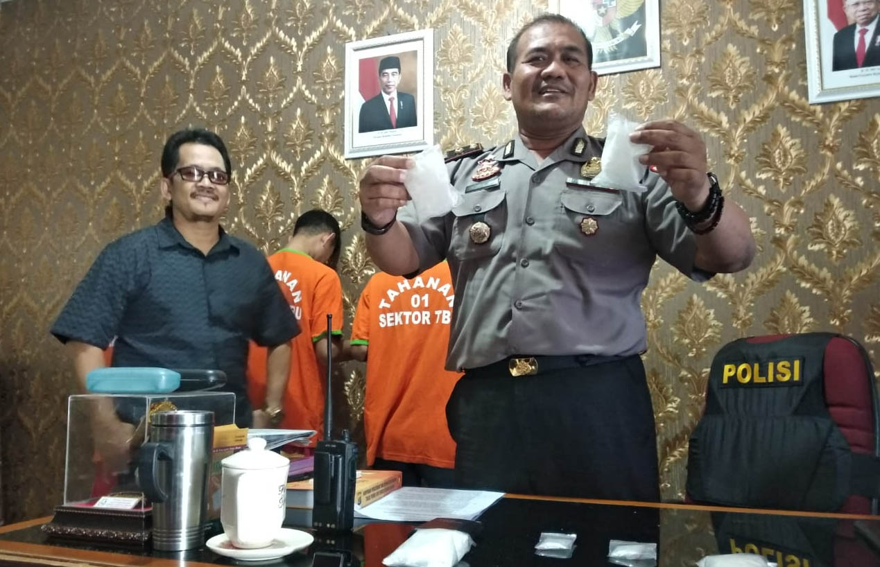 Napi Jadi Bos Buruh Pembawa 410 Gram Sabu