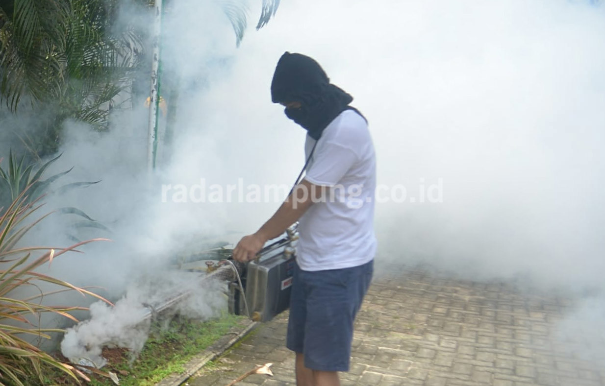 Cegah DBD, Perumahan Kampoeng Eldorado Di-fogging