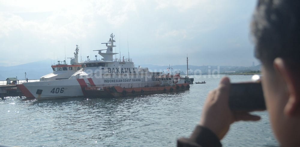 Bakamla RI Amankan Kapal yang Angkut Minyak Ilegal Ratusan Ton