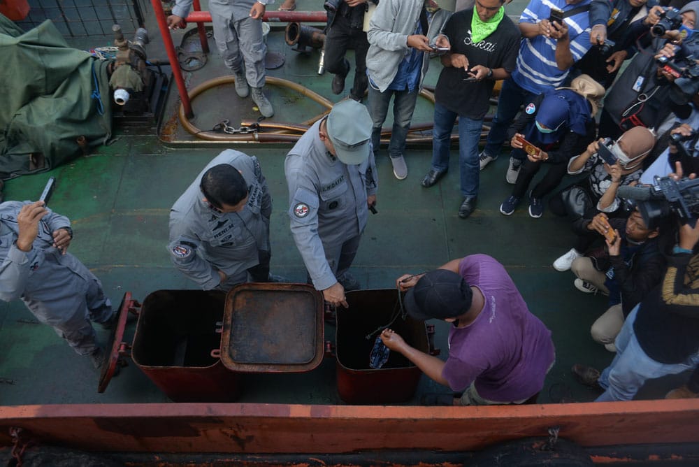 Perairan Laut Lampung Masuk Zona Merah Tempat Transaksi Minyak Ilegal
