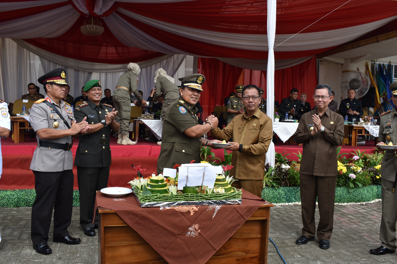 Danrem 043/Gatam Hadiri Upacara HUT Pol PP ke 70