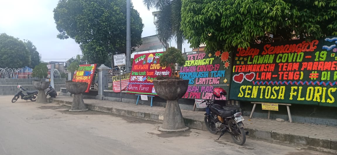 Terima Kasih Pararamedis, Ini Bunga untuk Kalian