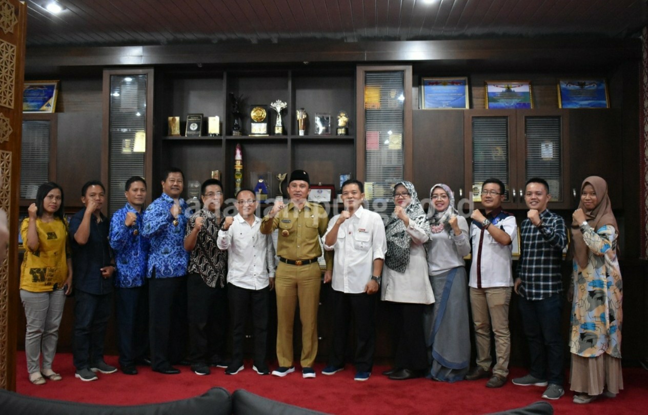 Terima Kunjungan Radar Lampung Grup, Pakcik Beberkan Tiga Komitmen Pemkab Lambar