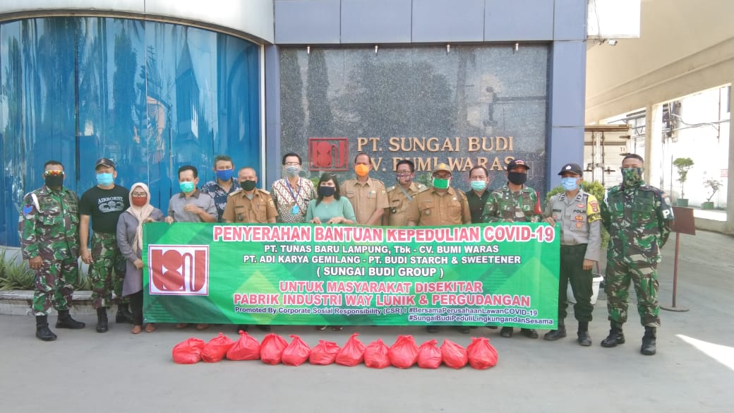 Empat Kelurahan Ini Dapat Sembako dari Direksi Sungai Budi Group