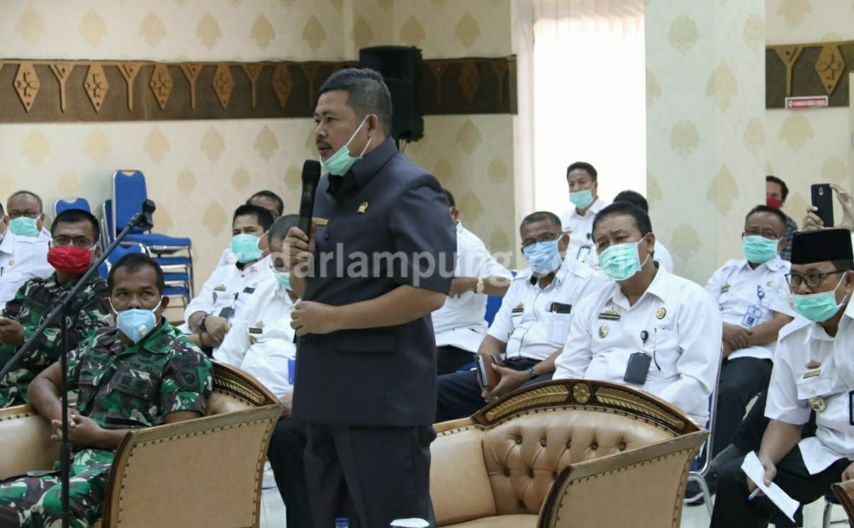 APD Belum Datang, Tenaga Medis Pakai Wearpack