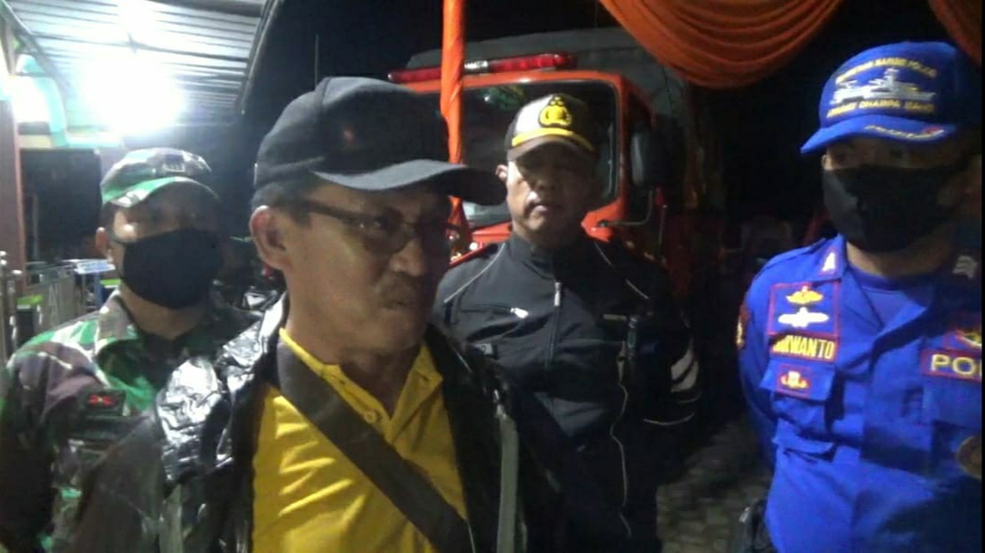 Air Surut, Alat Berat Diturunkan Perbaiki Tanggul