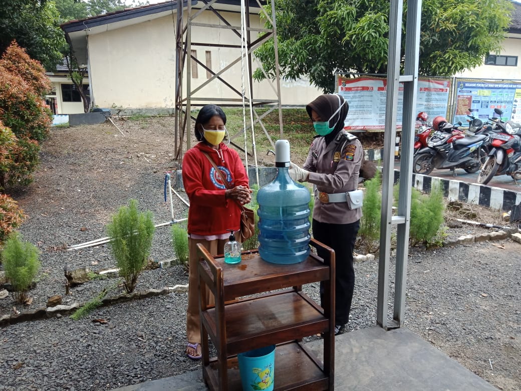 Siapkan Hand Sanitizer, Satlantas Polres Waykanan : Kami Masih Layani SIM