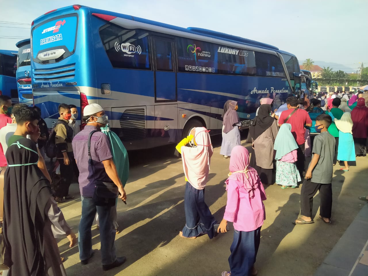 Santri Gontor Gelombang Terakhir Kembali ke Pondok