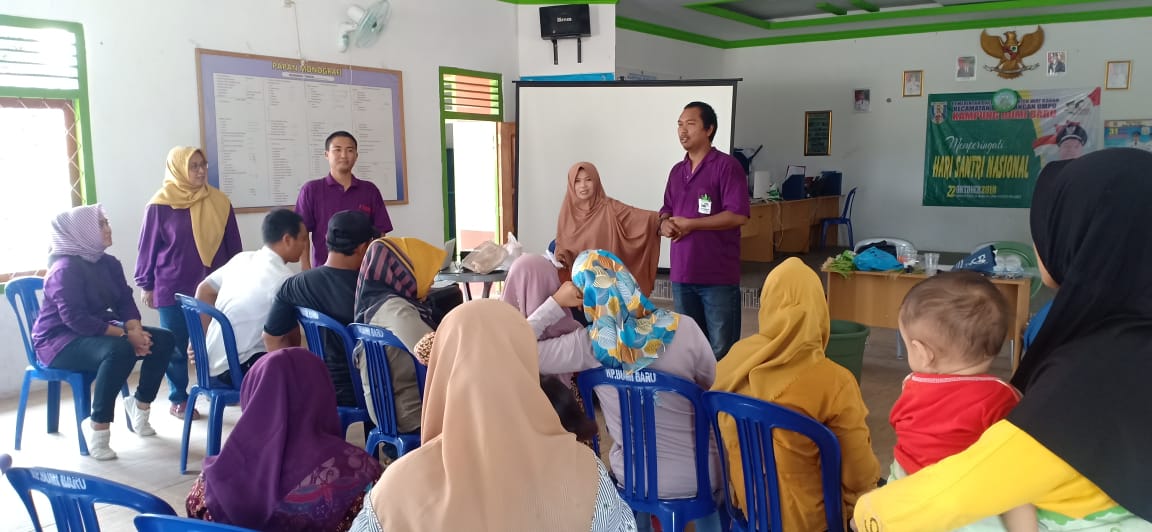 Edukasi Masyarakat Melalui Budikdamber dengan Aquaponik di Waykanan
