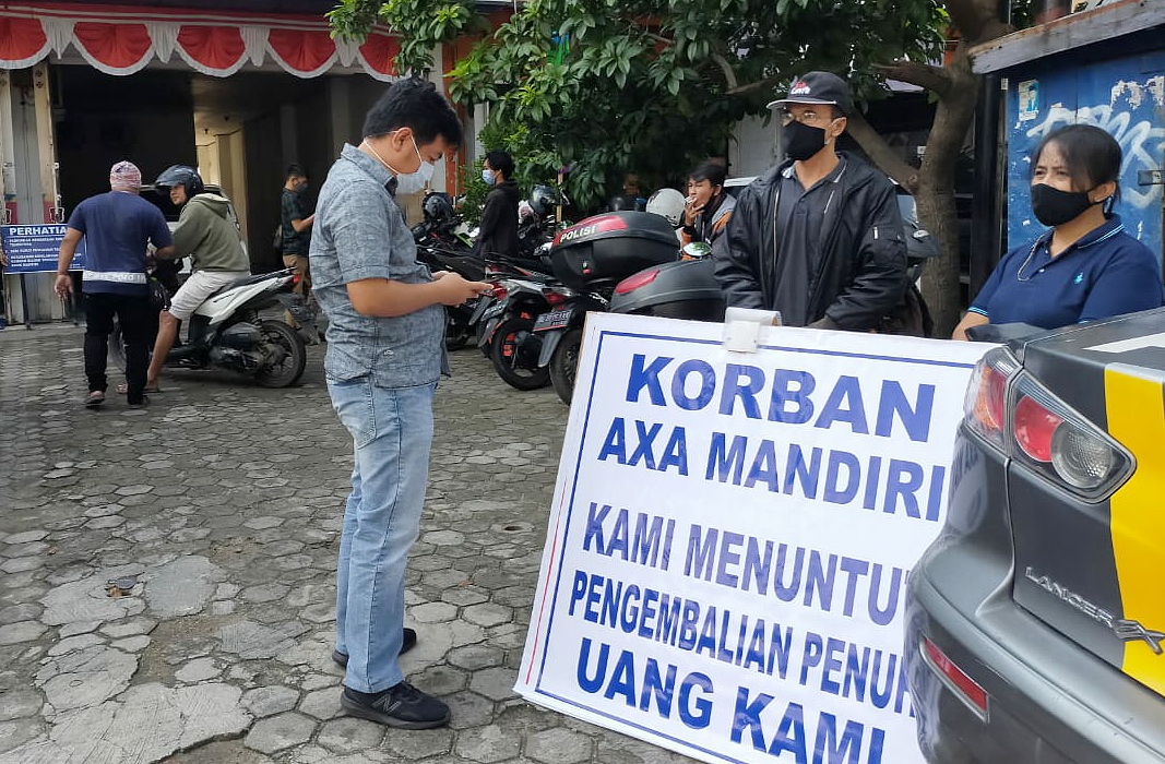 Danramil 410-05/TKP Pimpin gotong royong bersih-bersih di SLB Kemiling